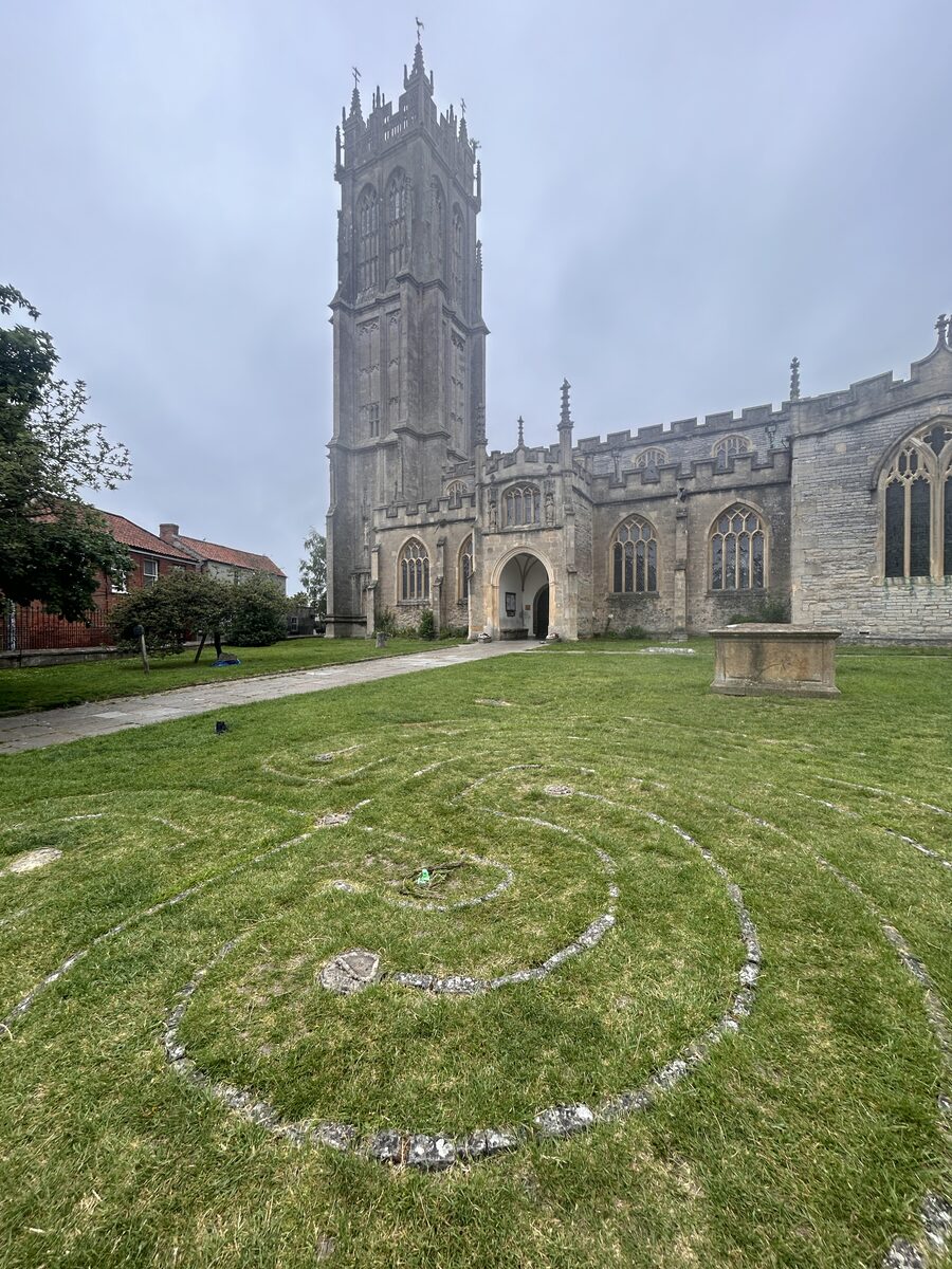 El laberinto de piedra junto a la abadía de Glastonbury